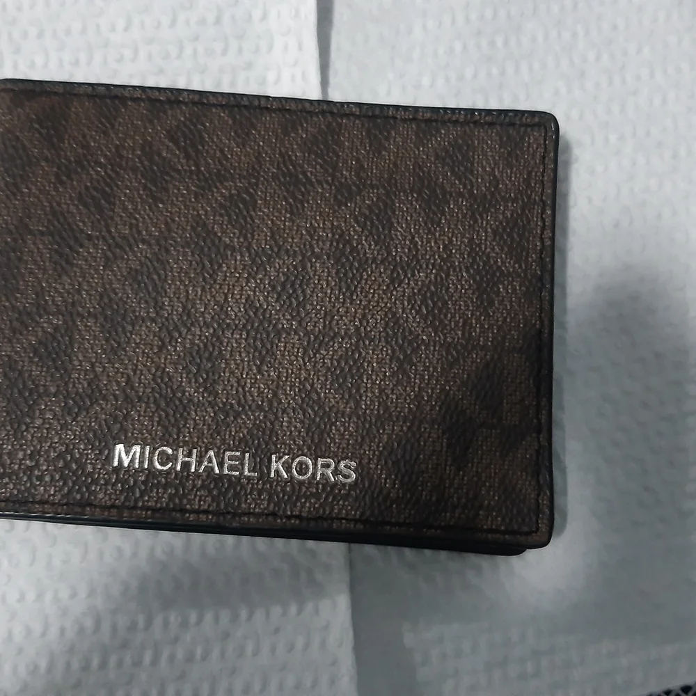 Michael Kors Brown and Dark Brown Signature Card Holder